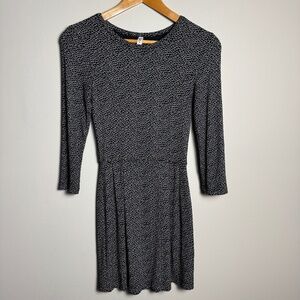 RVCA Fit & Flare Long Sleeve Mini‎ Dress Gray/Black X-Small Stretchy Lightweight